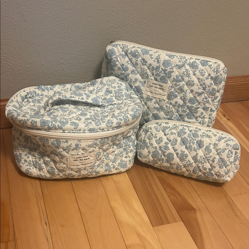 Floral Quilted Cosmetic Bag Set